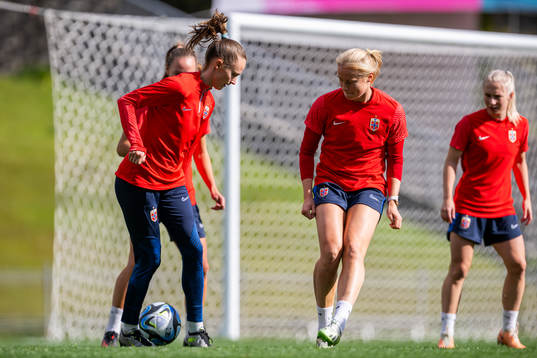 Caroline Graham Hansen and Julie Blakstad of the Norwegian