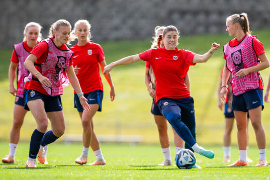 Mathilde Harviken and Maren Mjelde of the Norwegian