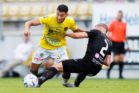 Falkenbergs Leonardo Farah Shahin och Ariana FCs Stefan