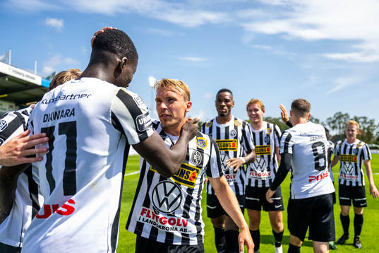Landskronas Edvin Dahlqvist jublar