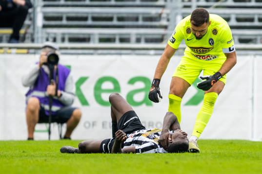 Landskronas Ousmane Diawara och målvakt Amr Kaddoura