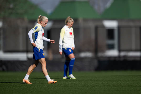 Anna Sandberg and Rebecka Blomqvist of the Swedish women's