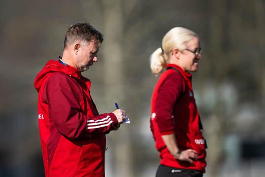 Head coach Peter Gerhardsson and assistant coach Victoria
