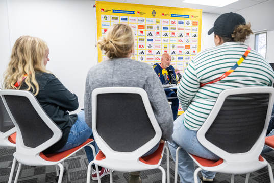 Assistant coach Magnus Wikman of the Swedish women's