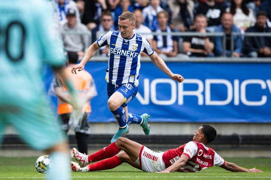 IFK Göteborgs Sebastian Ohlsson och Kalmars Romario