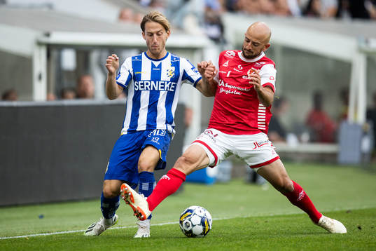 IFK Göteborgs Arbnor Mucolli och Kalmars Robert Gojani