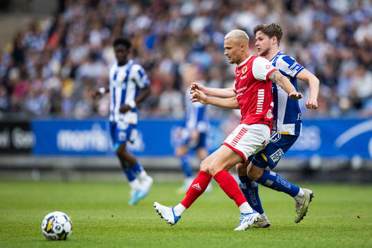 Kalmars Rasmus Sjöstedt och IFK Göteborgs Gustaf Norlin
