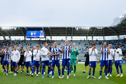 IFK Göteborgs spelare jublar