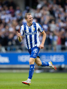 IFK Göteborgs Adam Carlén jublar