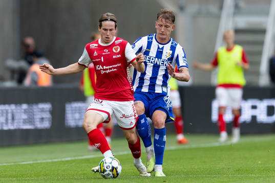 Kalmars Johan Karlsson och IFK Göteborgs Sebastian Hausner