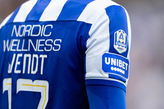 IFK Göteborgs Oscar Wendt med Unibet logo på ärmen