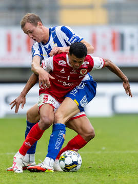 IFK Göteborgs Adam Carlén och Kalmars Romario Pereira