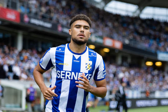 IFK Göteborgs Thomas Santos innan fotbollsmatchen i