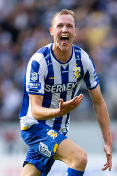 IFK Göteborgs Adam Carlén jublar