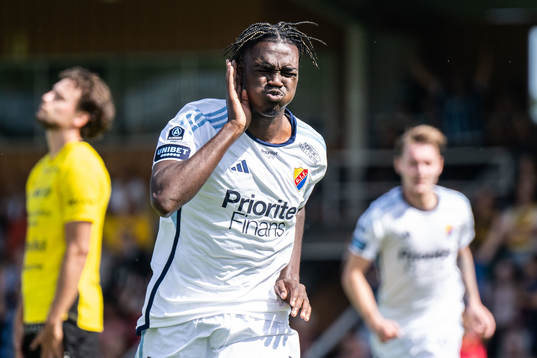 Djurgårdens Joel Asoro jublar
