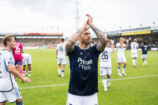 Djurgårdens Magnus Eriksson jublar