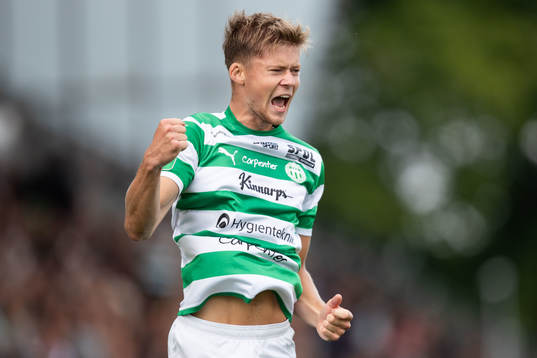 Västerås SKs Patric Åslund jublar