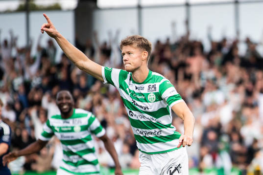 Västerås SKs Patric Åslund jublar