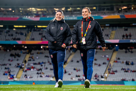 Maren Mjelde and Emilie Bosshard Haavi of Norway