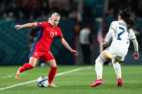 Thea Bjelde of Norway and Katrina Guillou of Philippines