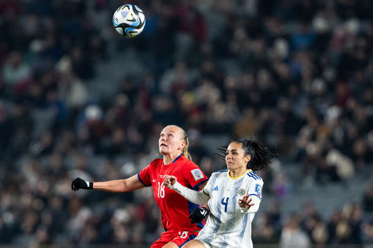 Frida Maanum of Norway and Jaclyn Sawicki of Philippines