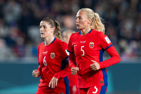 Maren Mjelde and Guro Bergsvand of Norway