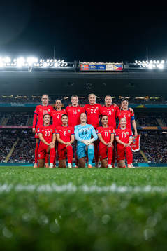 The starting eleven of Norway pose for a team photo