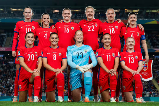 The starting eleven of Norway pose for a team photo