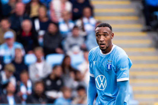 Malmö FFs Derek Cornelius deppar