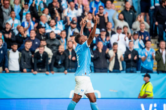 Malmö FFs Isaac Kiese Thelin jublar