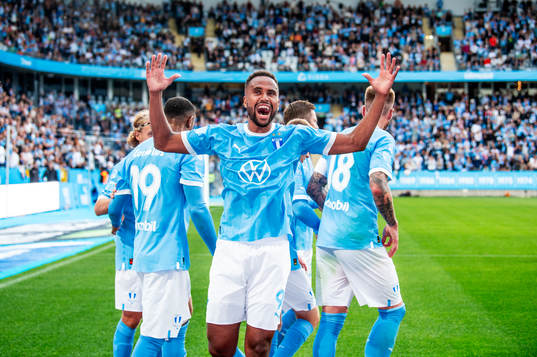 Malmö FFs Isaac Kiese Thelin jublar