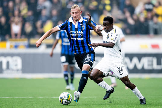 Sirius Jakob Voelkerling Persson och AIKs Erick Otieno