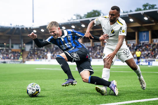Sirius Dennis Widgren och AIKs Erick Otieno