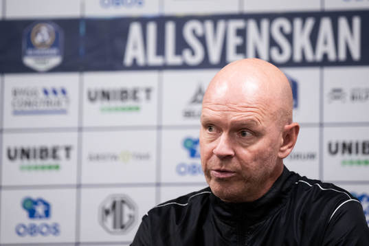 AIKs tränare Henning Berg