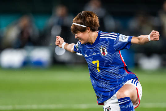 Hinata Miyazawa of Japan celebrates