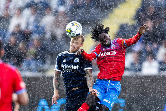Utsiktens Jesper Brandt och Helsingborgs Benjamin Acquah