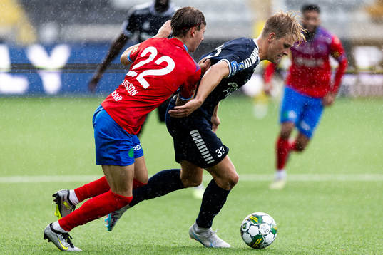 Helsingborgs Simon Bengtsson och Utsiktens Sebastian