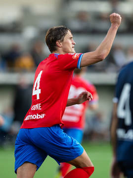 Helsingborgs Thomas Rogne jublar