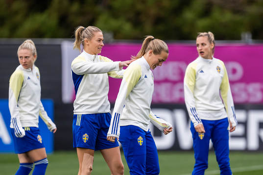 Fridolina Rolfö and Magdalena Eriksson of the Swedish