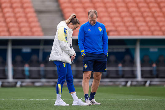 Kosovare Asllani and performance manager Pontus Ekblom of