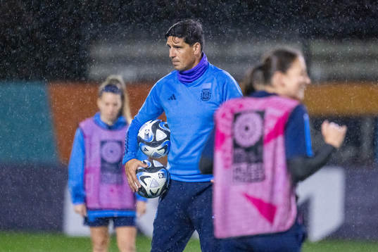 Head coach German Portanova of the Argentinian women's
