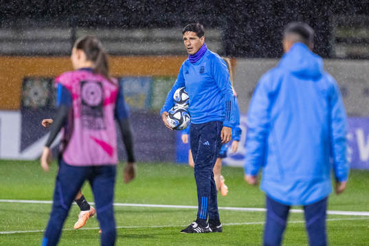 Head coach German Portanova of the Argentinian women's