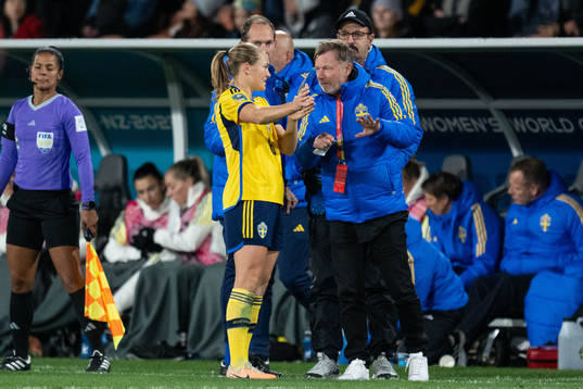 Magdalena Eriksson and Head coach Peter Gerhardsson of