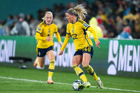 Anna Sandberg and Olivia Schough of Sweden