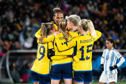 Elin Rubensson of Sweden celebrates with team mates