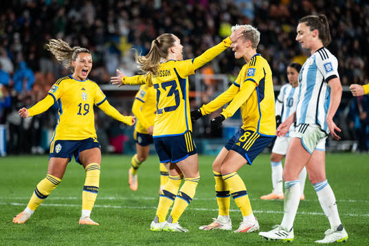 Elin Rubensson of Sweden celebrates with Johanna Rytting
