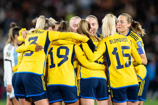 Elin Rubensson of Sweden celebrates with team mates