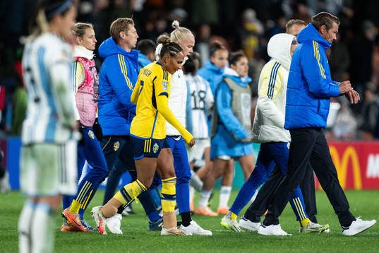 Madelen Janogy and Caroline Seger of Sweden