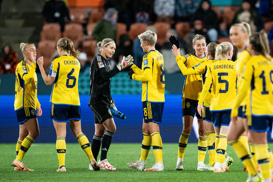 Hanna Bennison, Magdalena Eriksson, goalkeeper Jennifer