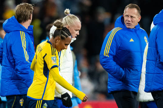 Madelen Janogy and Caroline Seger of Sweden